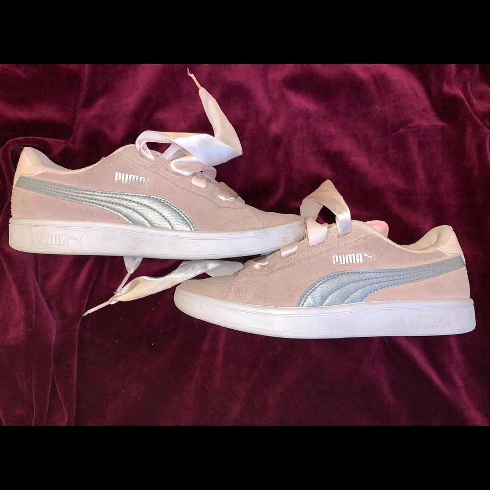 Puma Ribbon Sneaks - Picture 2 of 3